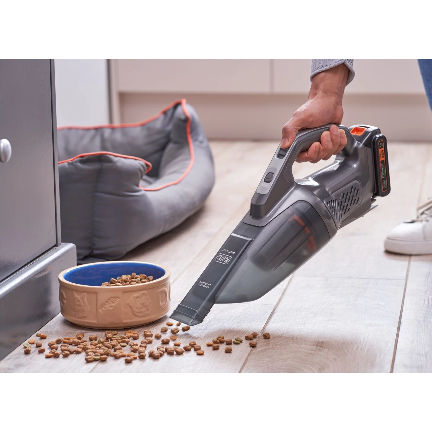 Black & Decker Dustbuster® 20V MAX* POWERCONNECT™ Cordless Handheld Vacuum 3 Black & Decker Dustbuster® 20V MAX* POWERCONNECT™ Cordless Handheld Vacuum - Image 3
