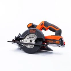 Black & Decker 20V MAX* POWERCONNECT™ 5-1/2 In. Cordless Circular Saw -Household Tool Shop BDCCS20C R1 04