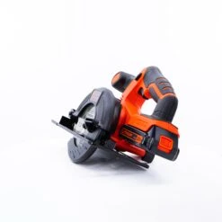 Black & Decker 20V MAX* POWERCONNECT™ 5-1/2 In. Cordless Circular Saw -Household Tool Shop BDCCS20C R1 08
