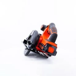 Black & Decker 20V MAX* POWERCONNECT™ 5-1/2 In. Cordless Circular Saw -Household Tool Shop BDCCS20C R1 09